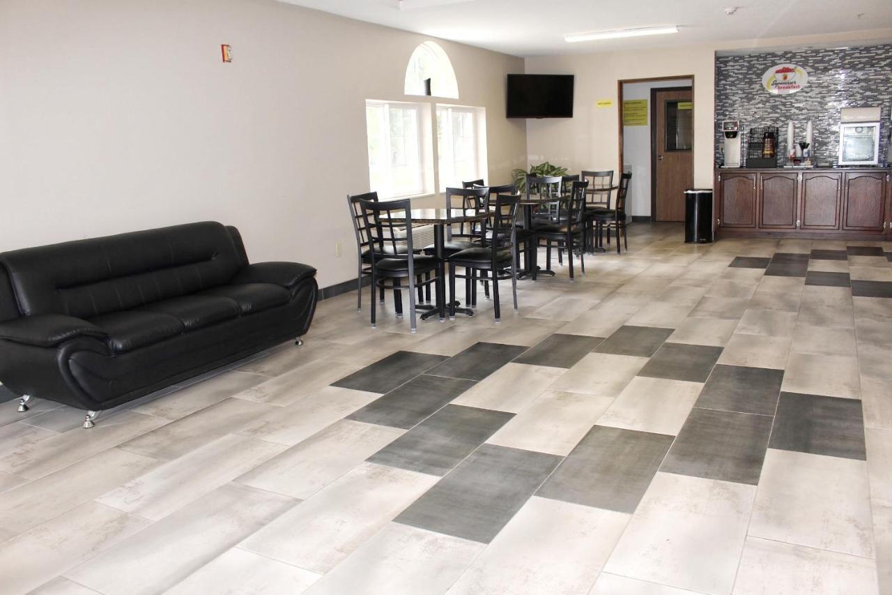 Hotel Super 8 By Wyndham De Soto Esterno foto