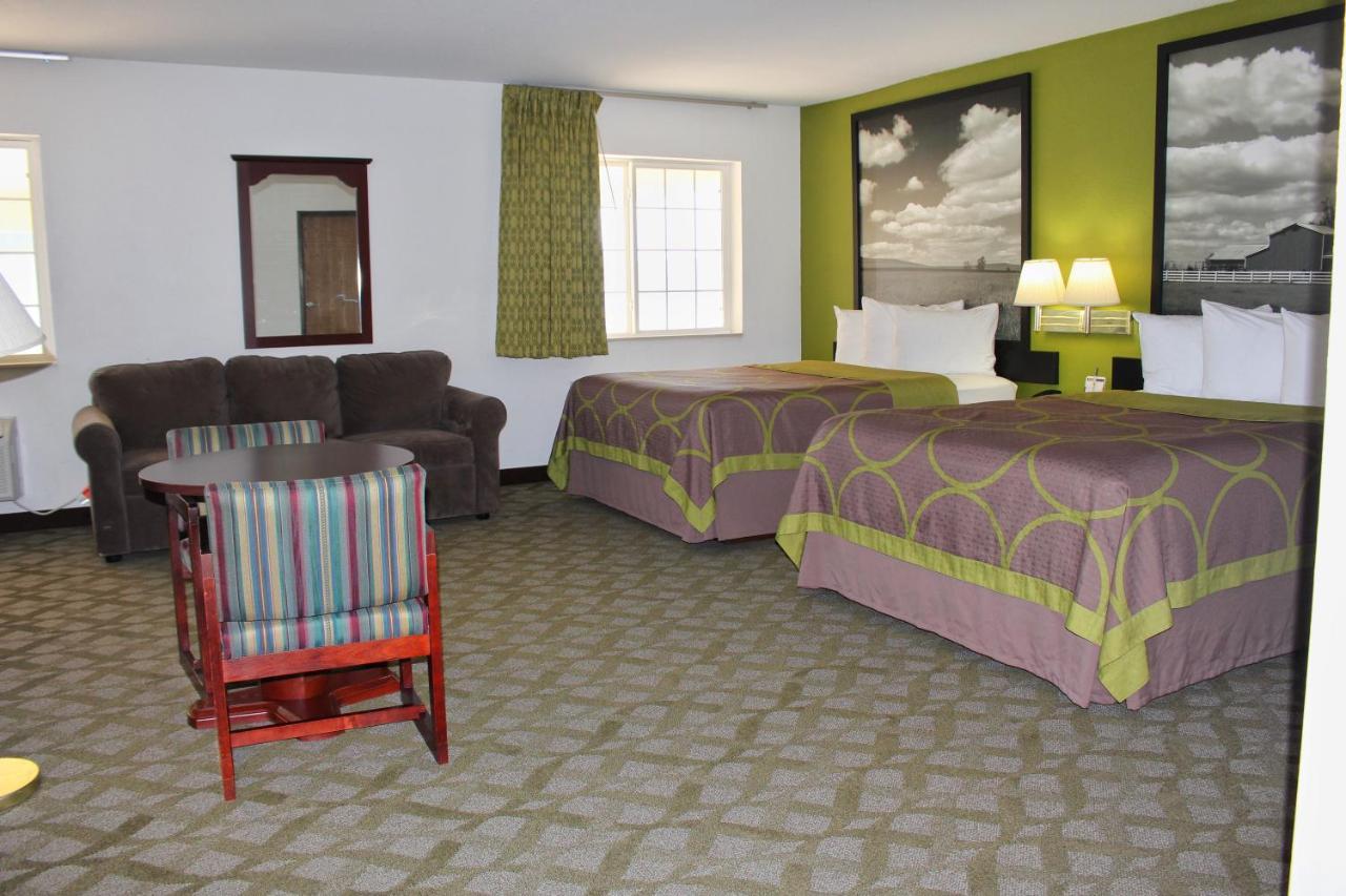 Hotel Super 8 By Wyndham De Soto Esterno foto