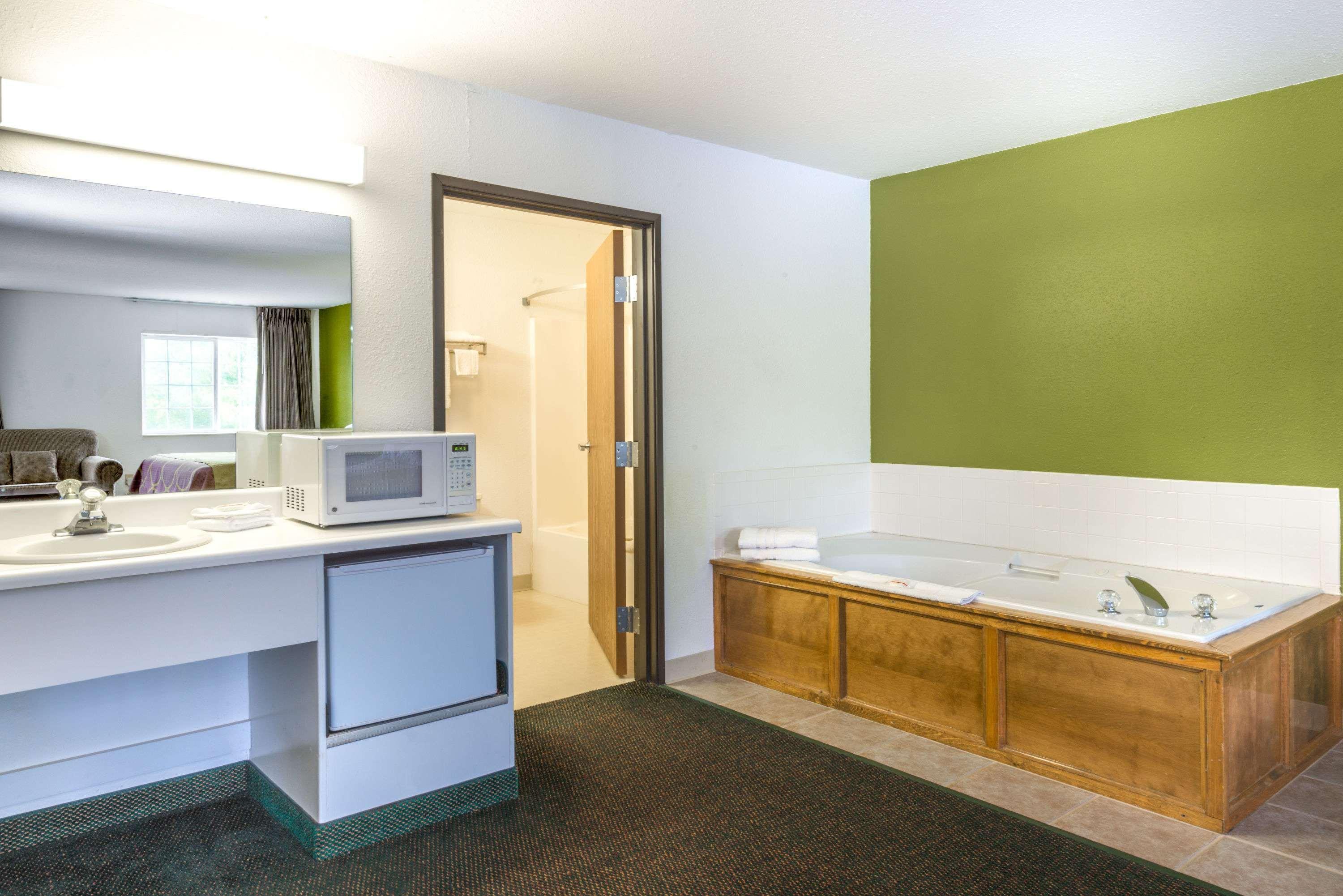 Hotel Super 8 By Wyndham De Soto Esterno foto