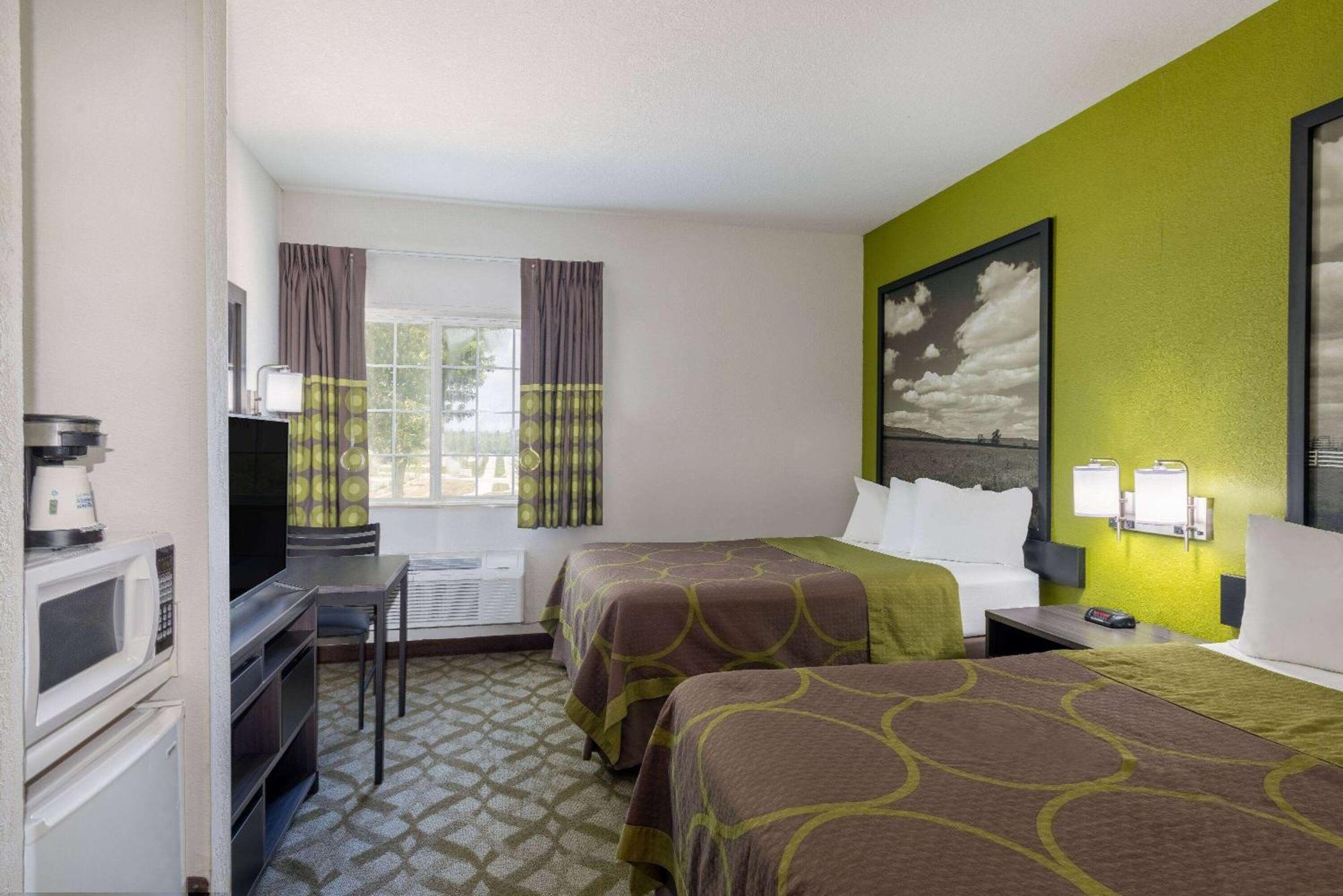 Hotel Super 8 By Wyndham De Soto Esterno foto