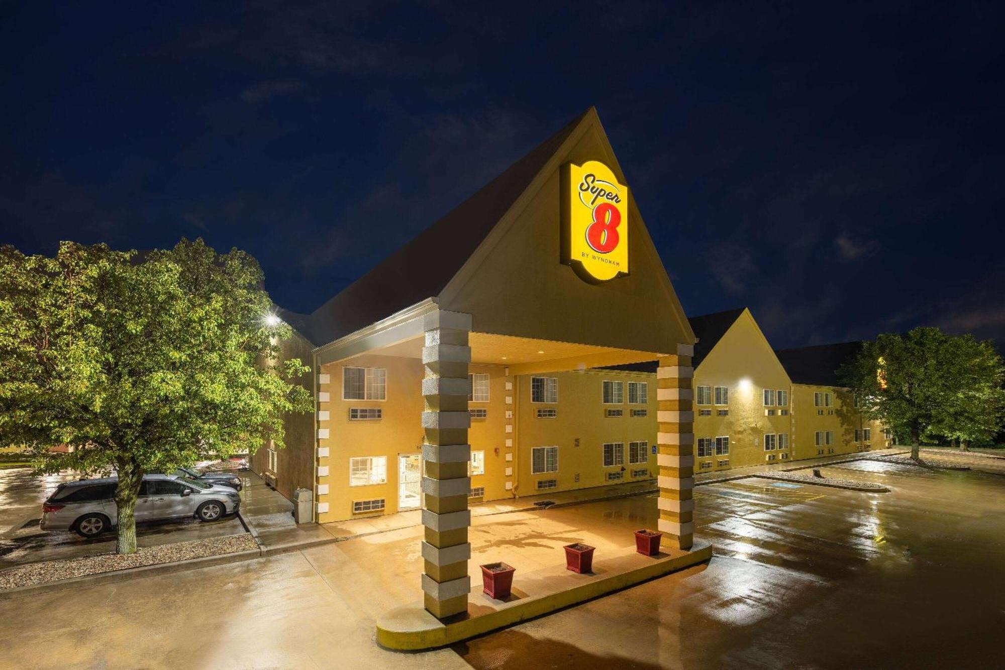 Hotel Super 8 By Wyndham De Soto Esterno foto