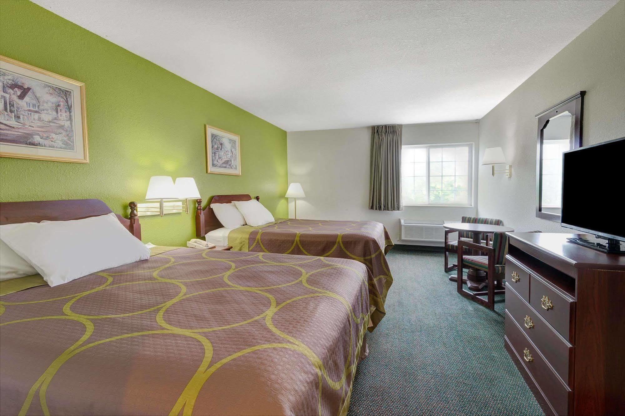 Hotel Super 8 By Wyndham De Soto Esterno foto